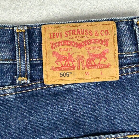 Levis 505 Jeans Mens 52x32 Regular Fit Straight Leg Non-Stretch Blue Stone Wash - Picture 7 of 15